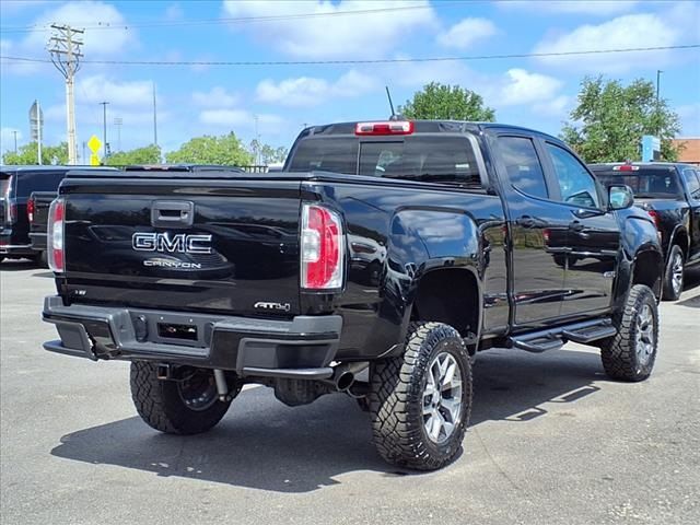 2022 GMC Canyon AT4 Cloth