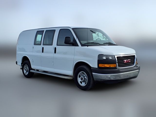 2022 GMC Savana Base