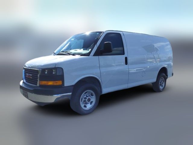 2022 GMC Savana Base