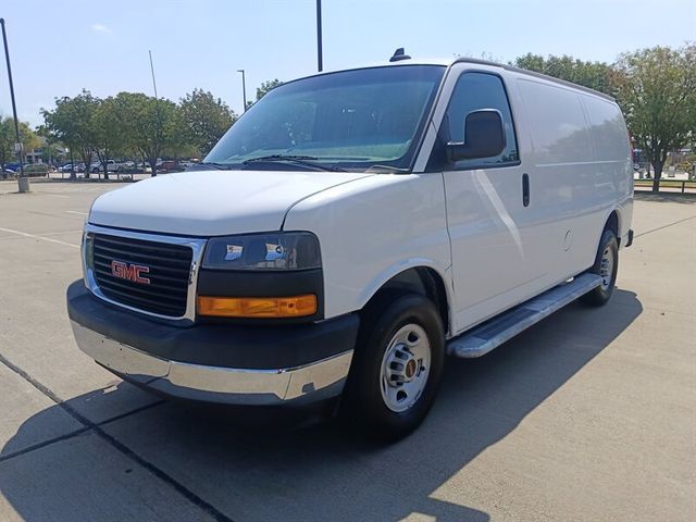 2022 GMC Savana Base