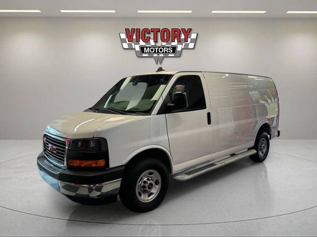 2022 GMC Savana Base