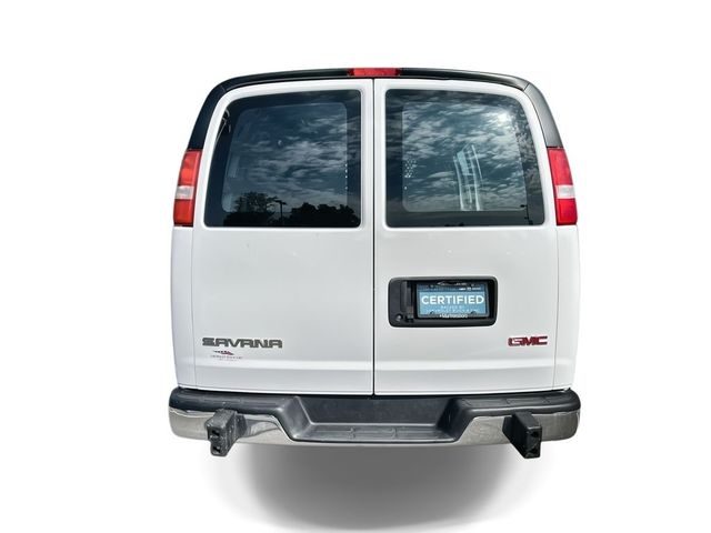 2022 GMC Savana Base