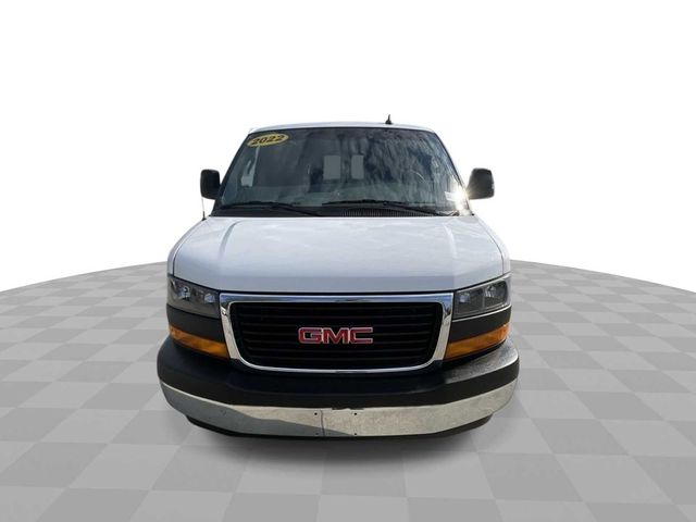 2022 GMC Savana Base