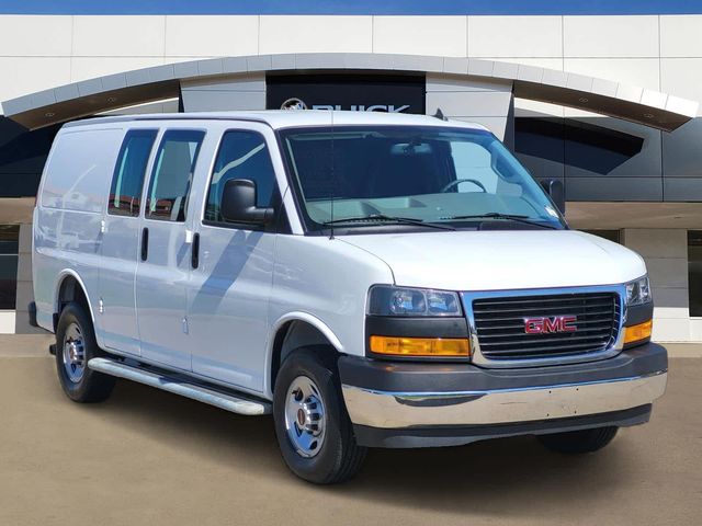 2022 GMC Savana Base