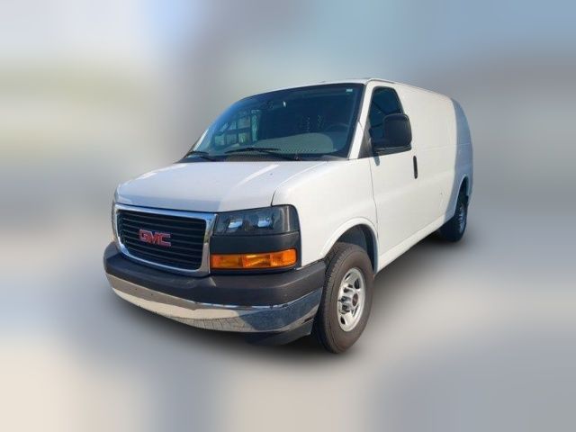 2022 GMC Savana Base