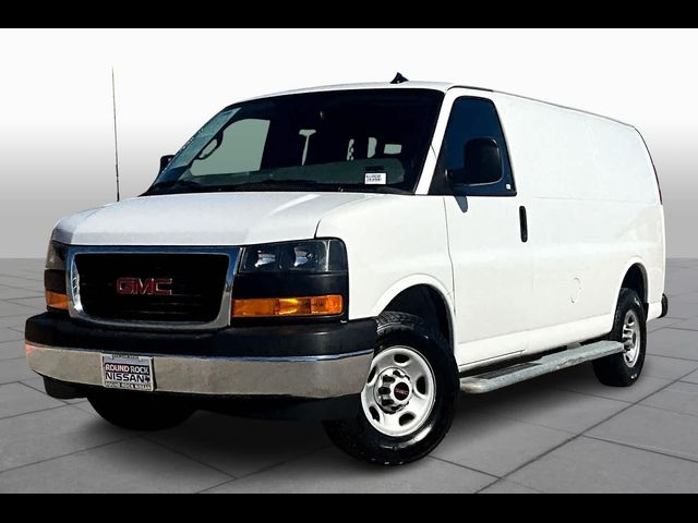 2022 GMC Savana Base