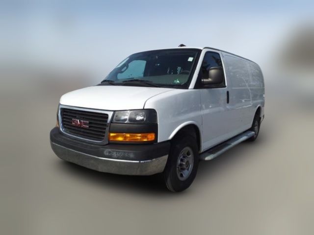 2022 GMC Savana Base