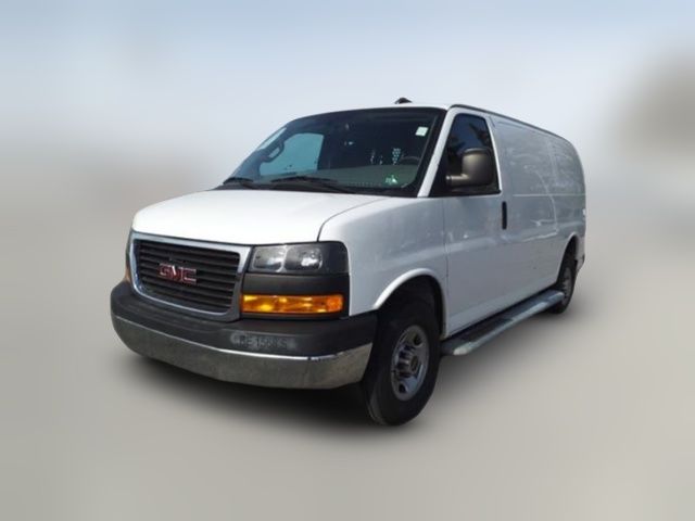 2022 GMC Savana Base