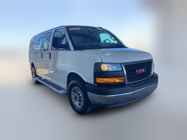 2022 GMC Savana Base