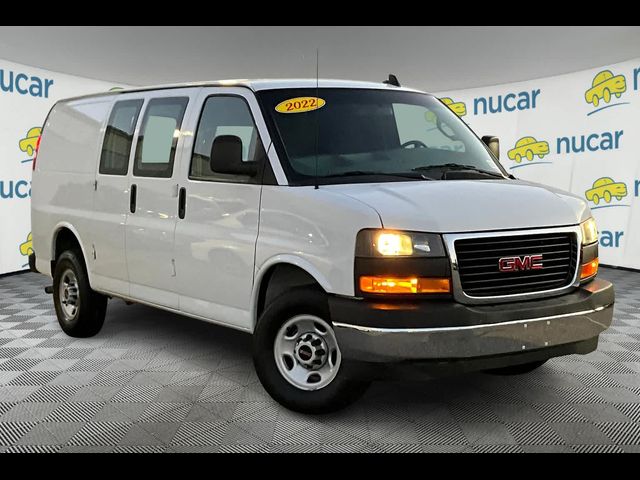 2022 GMC Savana Base