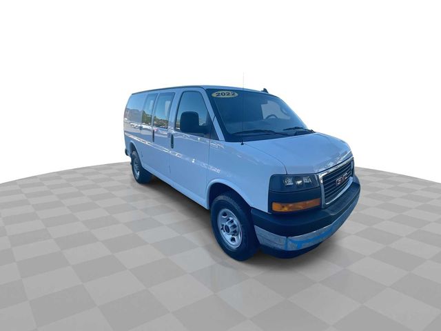 2022 GMC Savana Base