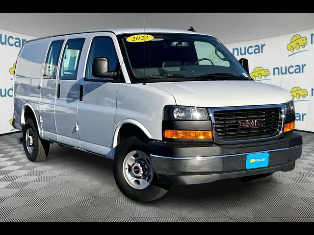 2022 GMC Savana Base