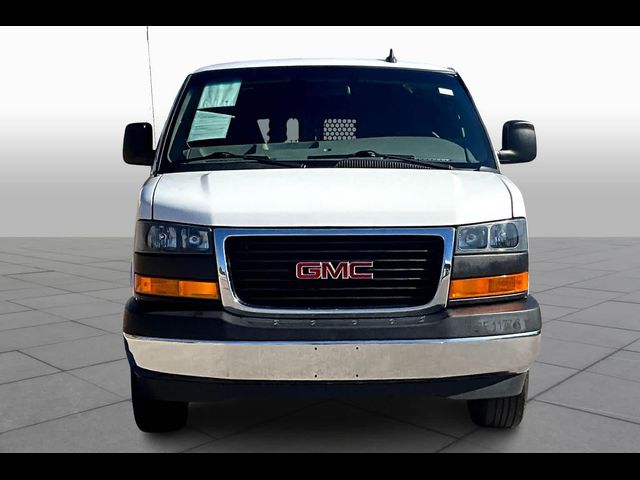 2022 GMC Savana Base