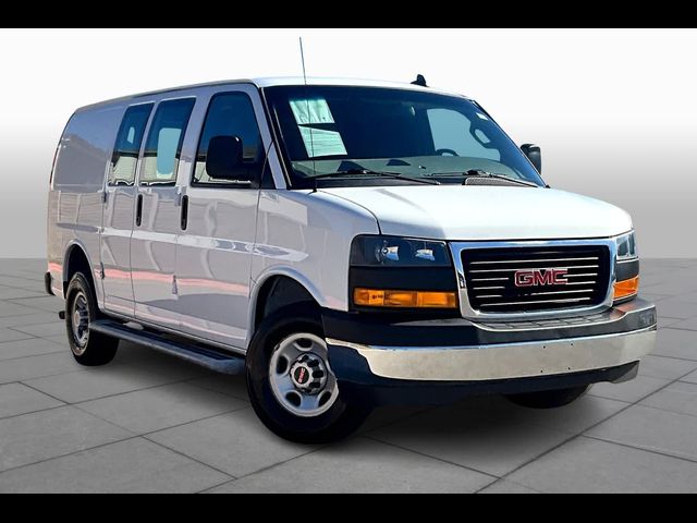 2022 GMC Savana Base