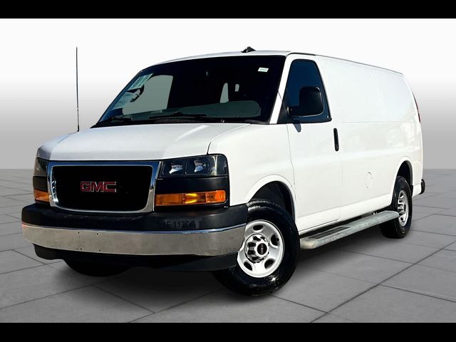 2022 GMC Savana Base