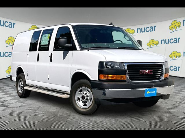 2022 GMC Savana Base