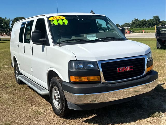 2022 GMC Savana Base