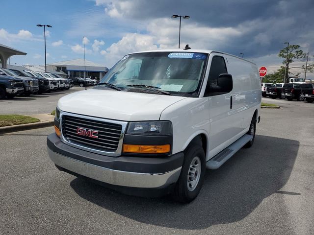 2022 GMC Savana Base