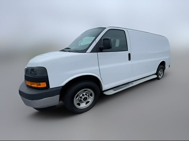 2022 GMC Savana Base