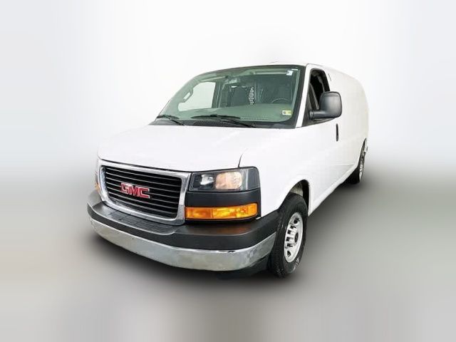 2022 GMC Savana Base