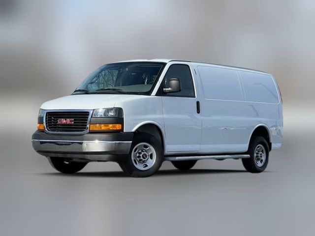 2022 GMC Savana Base