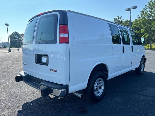 2022 GMC Savana Base