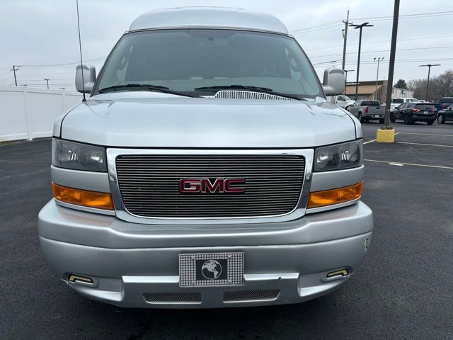 2022 GMC Savana Base