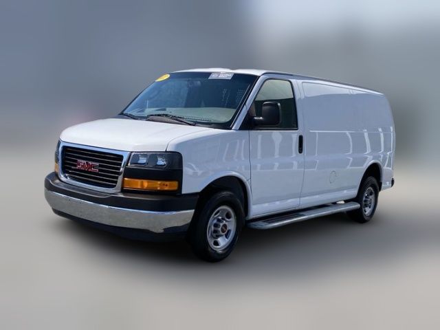 2022 GMC Savana Base