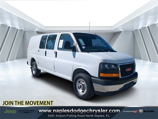 2022 GMC Savana Base