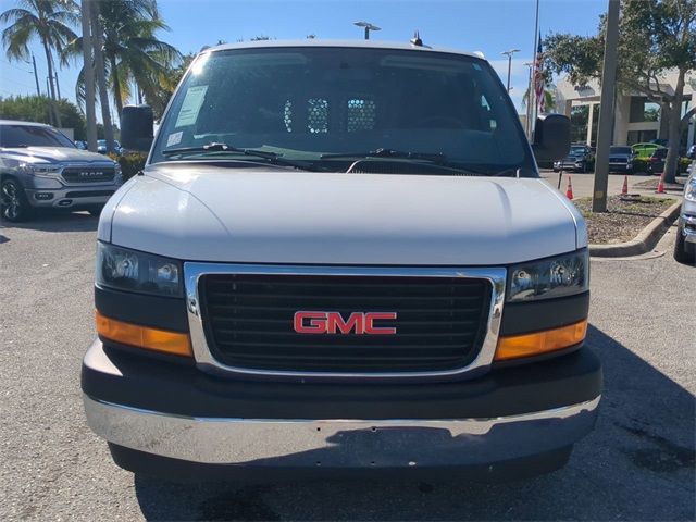 2022 GMC Savana Base