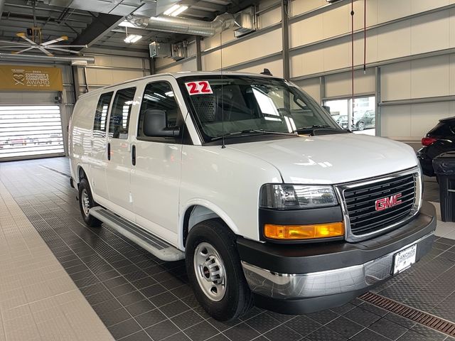 2022 GMC Savana Base