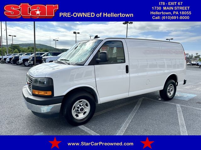 2022 GMC Savana Base