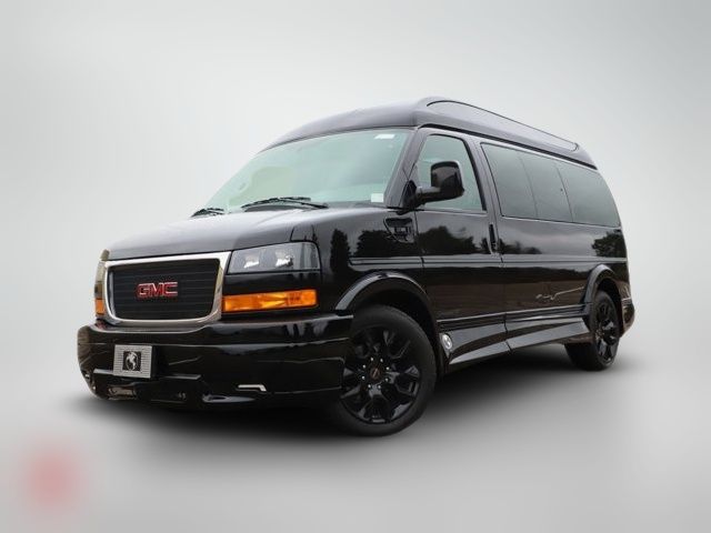 2022 GMC Savana Base