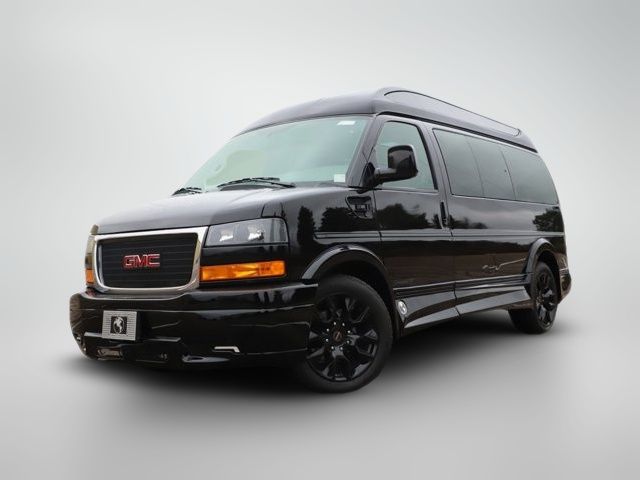 2022 GMC Savana Base