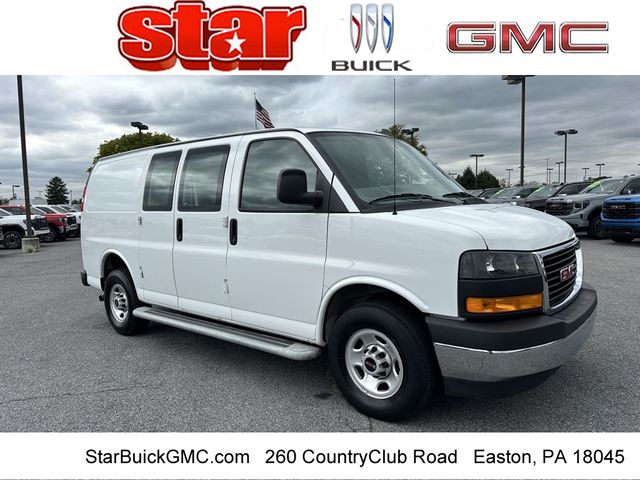 2022 GMC Savana Base