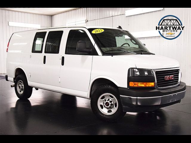 2022 GMC Savana Base