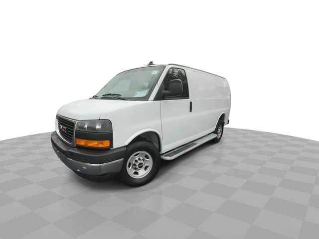 2022 GMC Savana Base