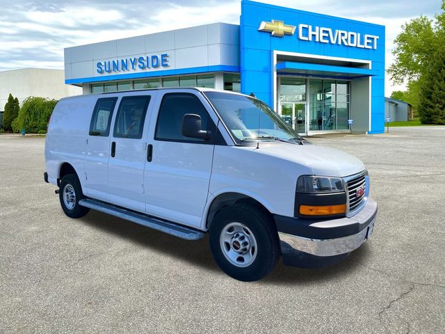 2022 GMC Savana Base