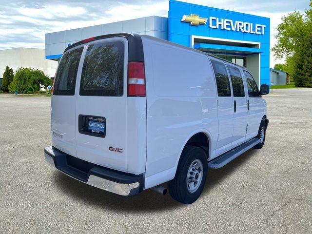 2022 GMC Savana Base