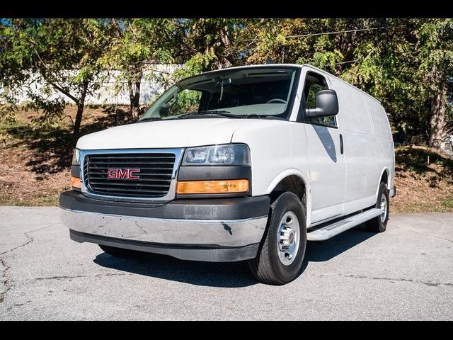 2022 GMC Savana Base