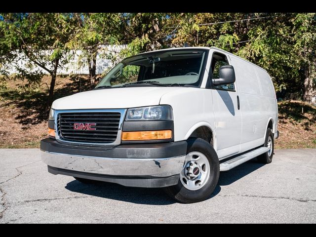 2022 GMC Savana Base