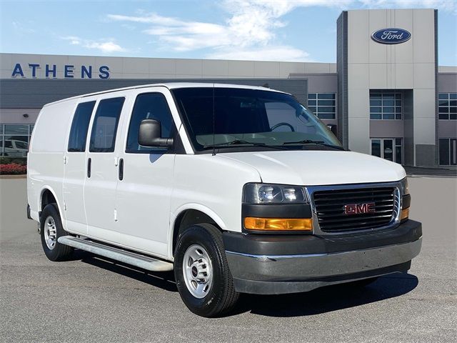 2022 GMC Savana Base