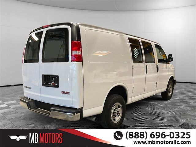 2022 GMC Savana Base