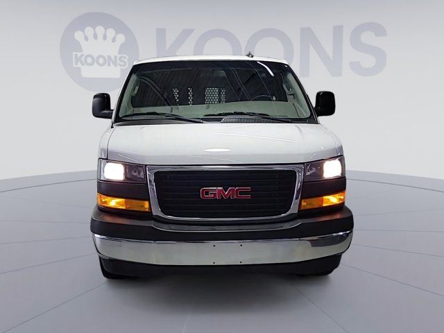 2022 GMC Savana Base