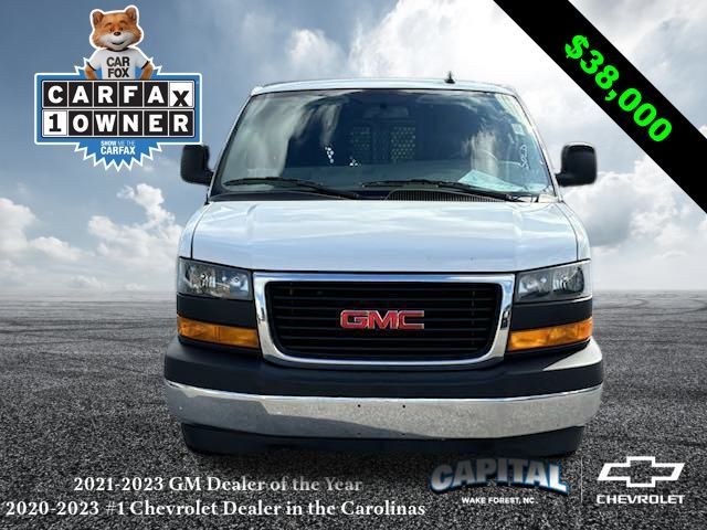 2022 GMC Savana Base