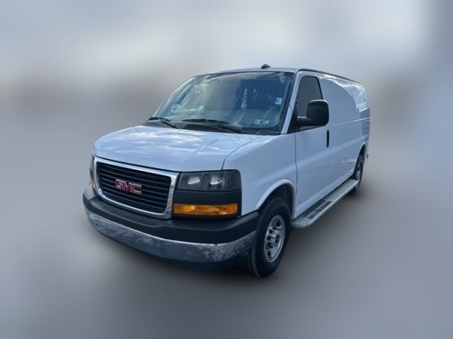 2022 GMC Savana Base