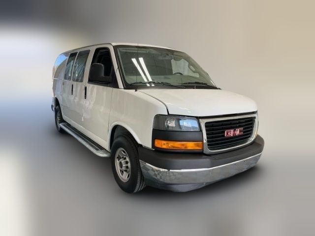 2022 GMC Savana Base