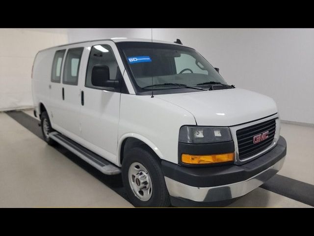 2022 GMC Savana Base