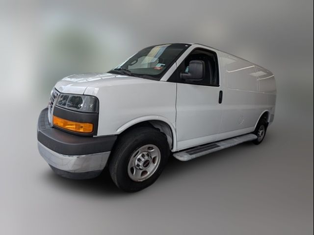 2022 GMC Savana Base