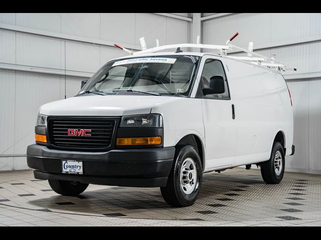 2022 GMC Savana Base